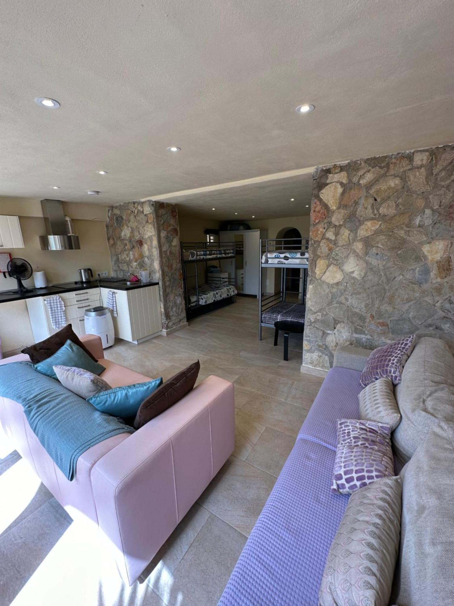 Port D'andratx Beautiful House, Swimming Pool & Jacuzzi 10-22 People Casa vacanze *